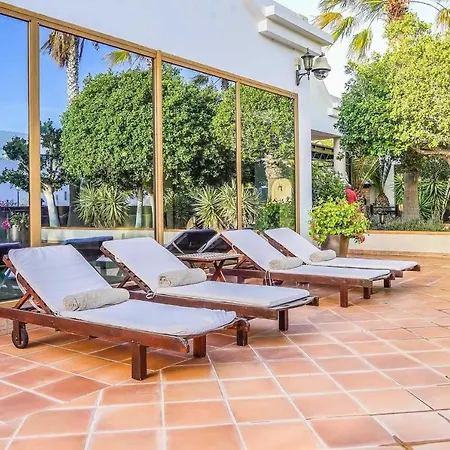 Palmeras Puerto Calero